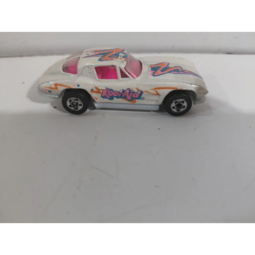 Hot Wheels 1:64 Die Cast 1979 Malaysia Kool Aid C2 1963 Chevrolet Corvette Car